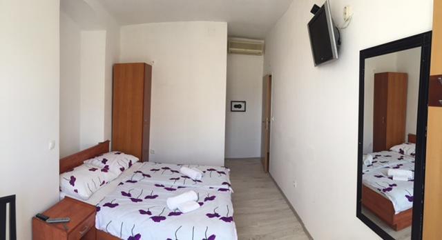 Main Bus Station Rooms Dubrownik Zewnętrze zdjęcie